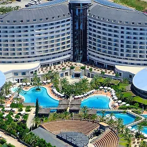5* Üdülőközpont Royal Wings